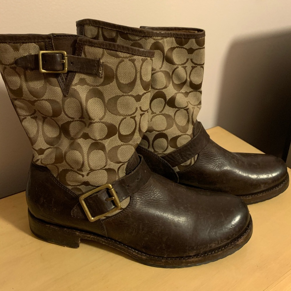 Frye Veronica Coach short signature boots 11M